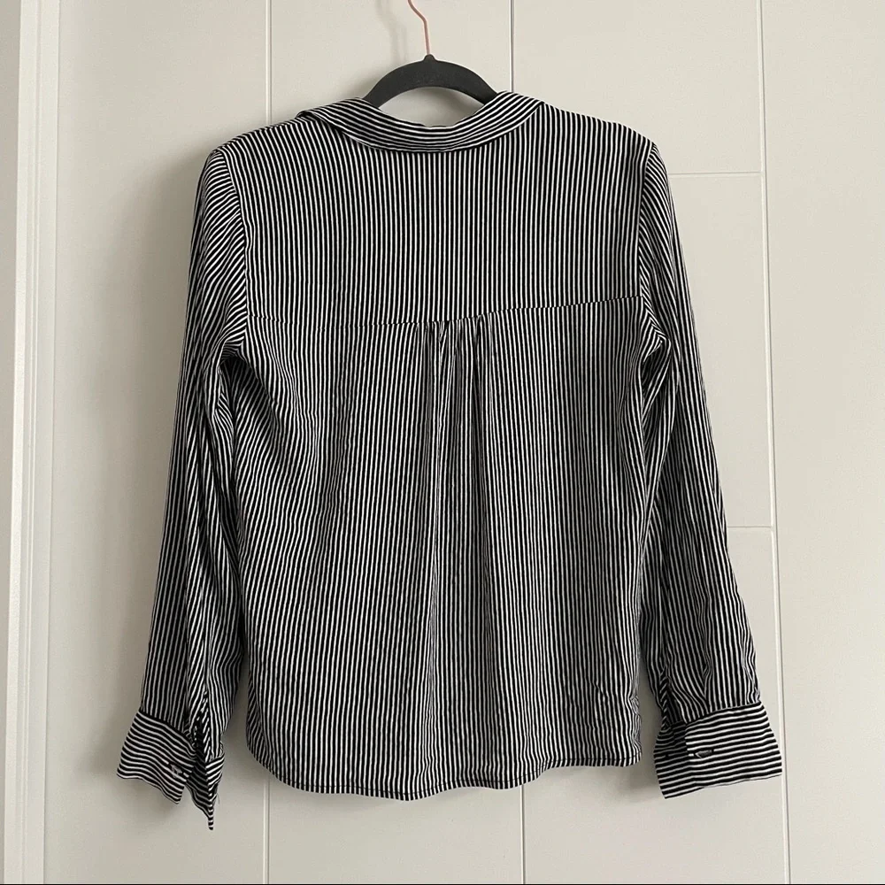 3/$45 Dynamite striped flowy Blosue - Picture 4 of 4